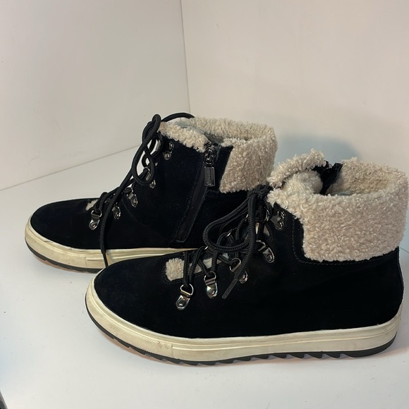 Blondo Shylo Black Suede Waterproof High-Top Lace-Up Sneaker/Booties Women 9 - Picture 6 of 12